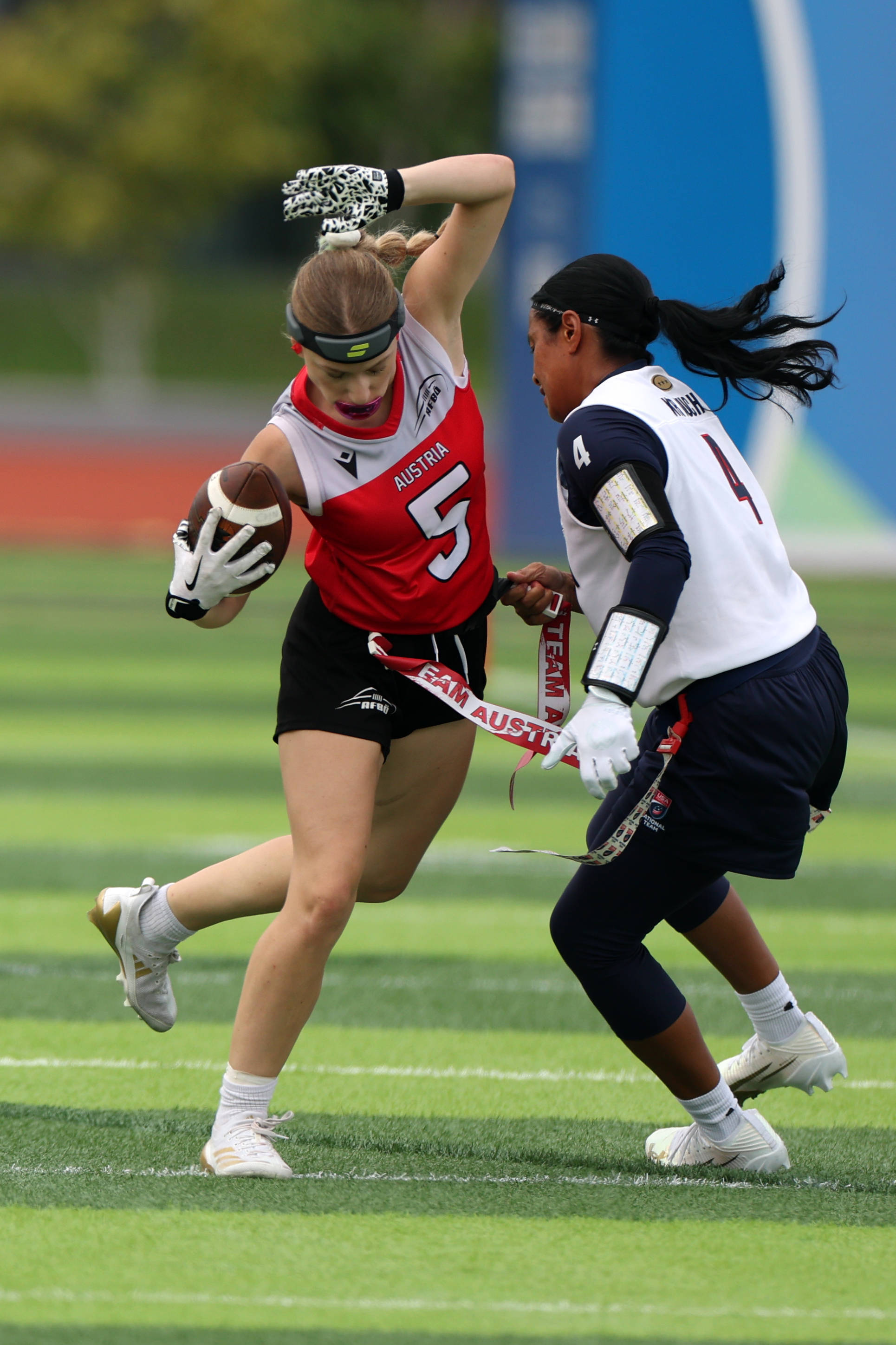 橄榄球球员突破自我,表现堪称完美 橄榄球球员突破自我,表现堪称完美