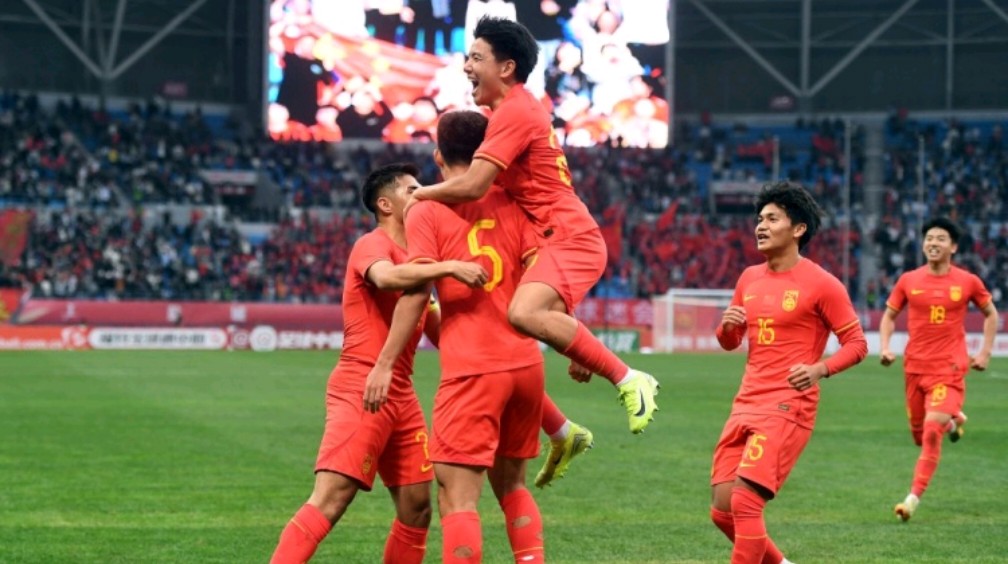 关于足球迎来宿敌之战,恩怨再续的信息 关于足球迎来宿敌之战,恩怨再续的信息