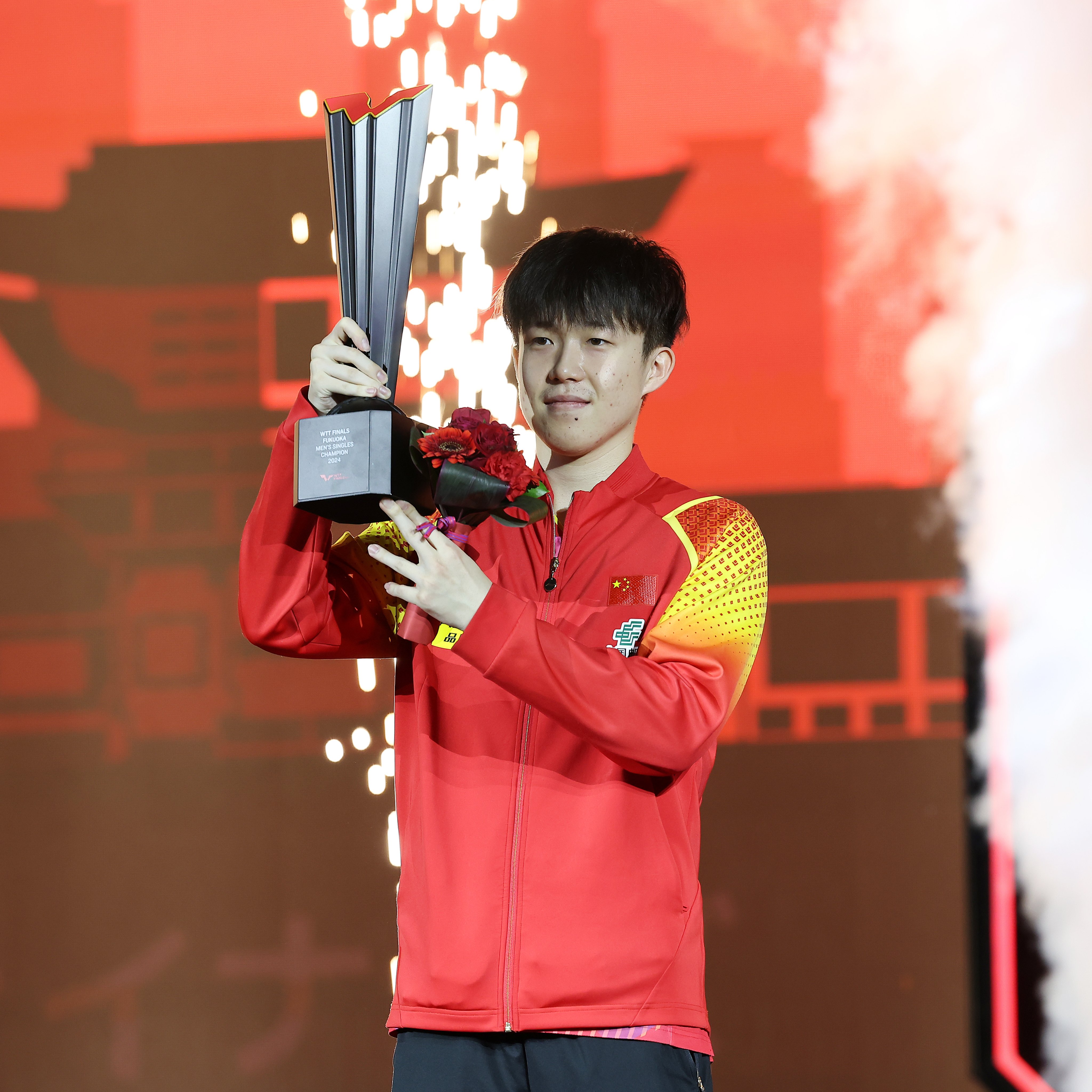 关于乒乓球选手发挥出色,荣膺最佳MVP的信息 关于乒乓球选手发挥出色,荣膺最佳MVP的信息