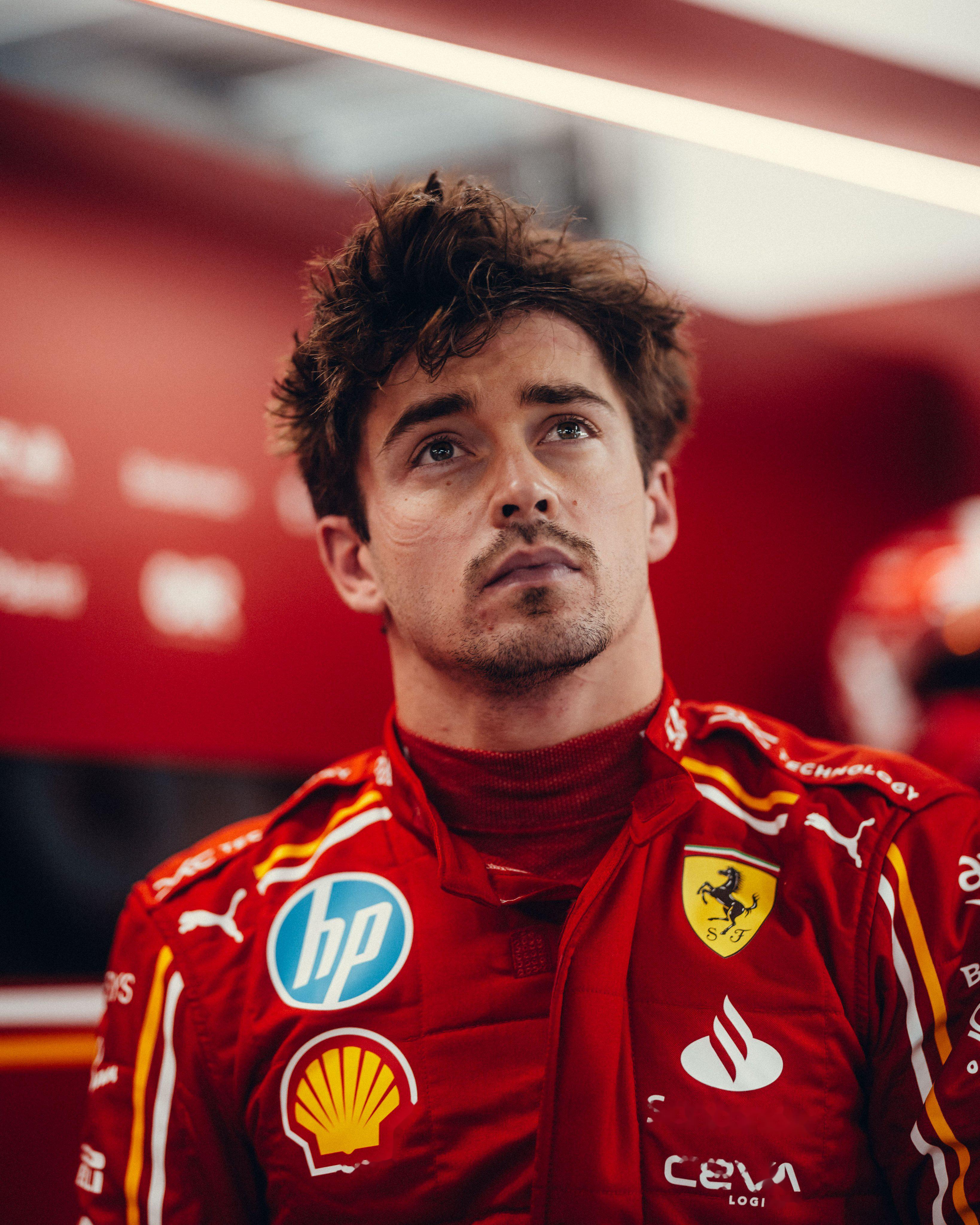 包含梅赛德斯横扫红牛车队,勒克莱尔刷新纪录的词条 包含梅赛德斯横扫红牛车队,勒克莱尔刷新纪录的词条