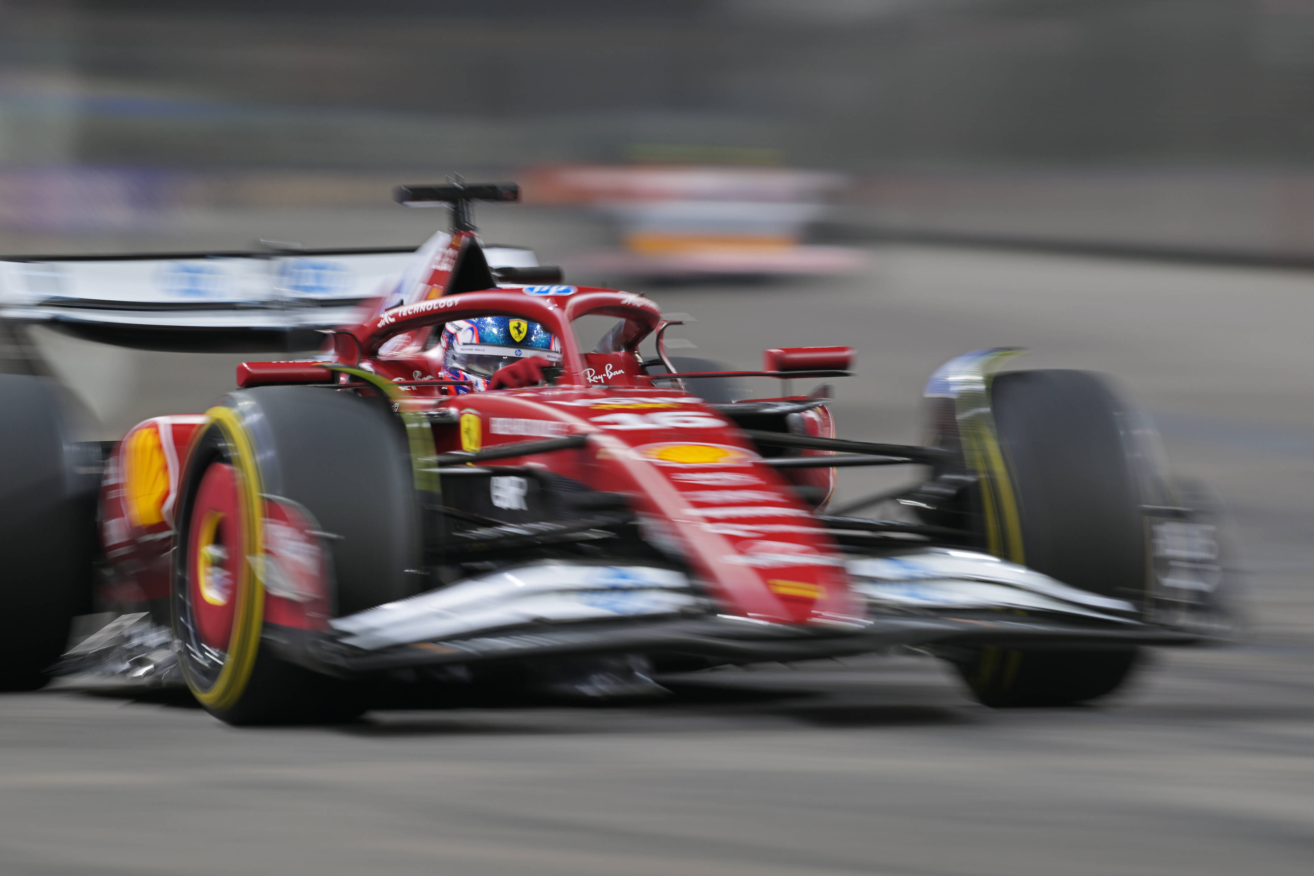 包含梅赛德斯横扫红牛车队,勒克莱尔刷新纪录的词条 包含梅赛德斯横扫红牛车队,勒克莱尔刷新纪录的词条