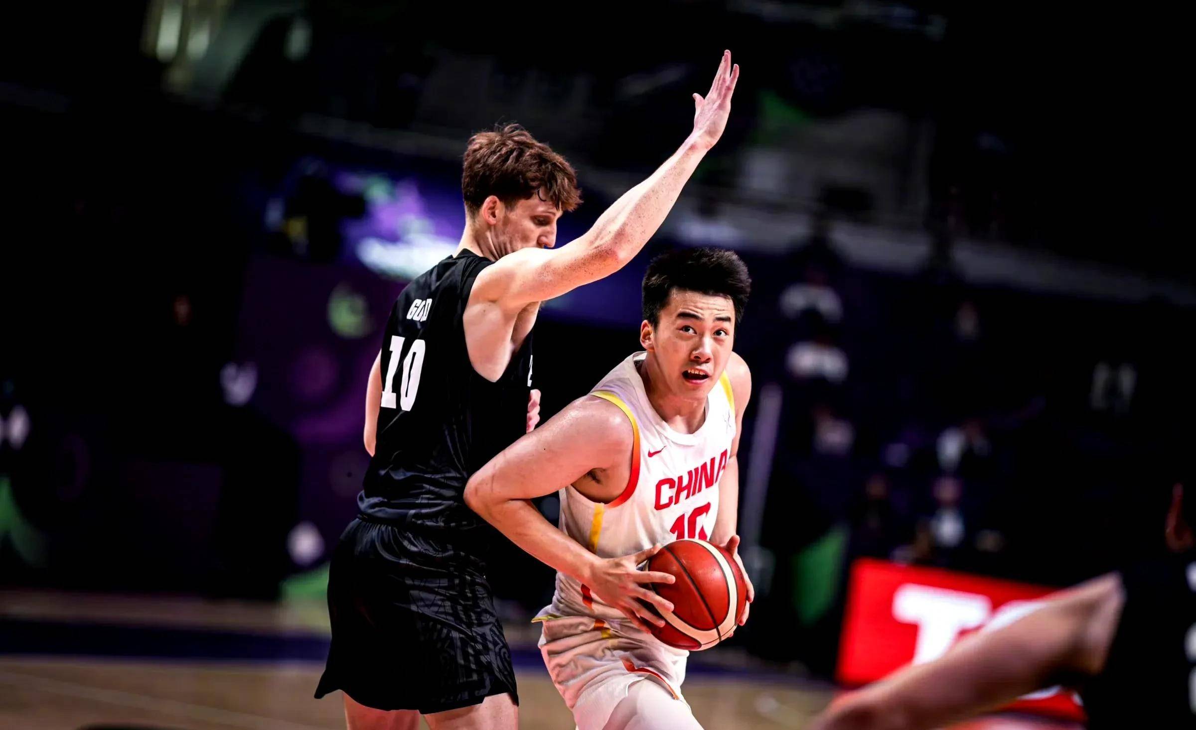 上海队碾压山西队,高诗岩扛起全队 上海队碾压山西队,高诗岩扛起全队