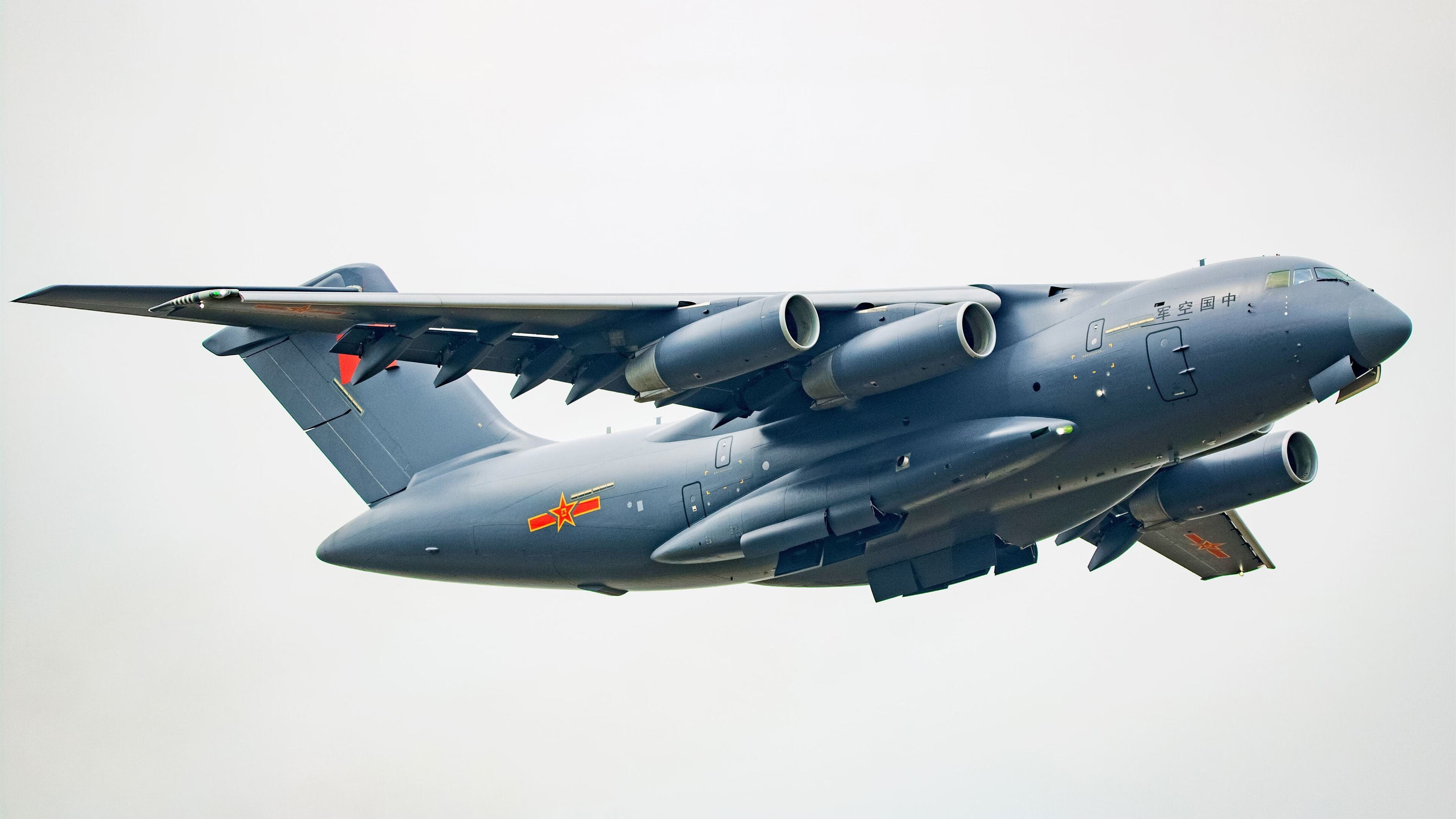 踏平与接管，当CBA的铁血征服与F1的跨界风暴同时上演