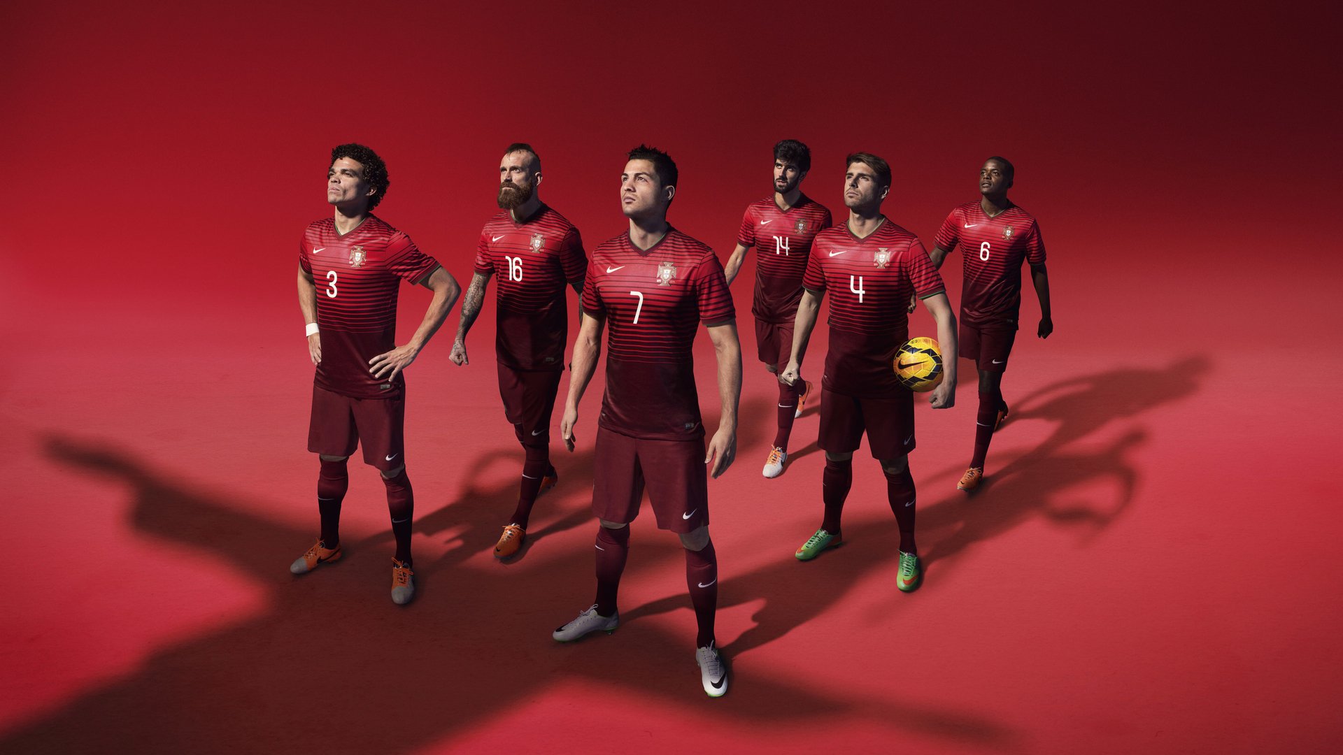 莱万一锤定音，哥伦比亚的潘帕斯风暴因他而改变航向