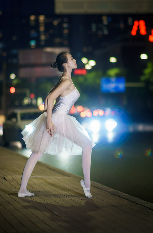 隐形引擎，朱·霍勒迪如何用攻防转换定义雄鹿的胜利