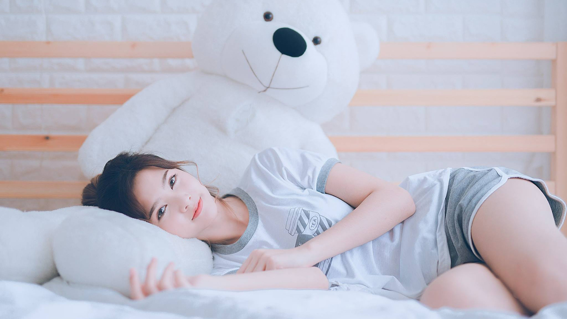 孤胆擎天！湖人核心硬解群狼围剿