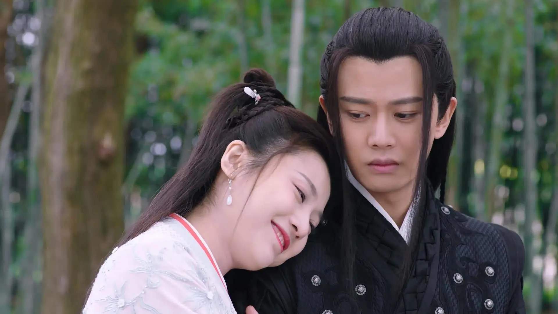 银色幽灵，布雷默在F1街道赛之夜的绝对统治