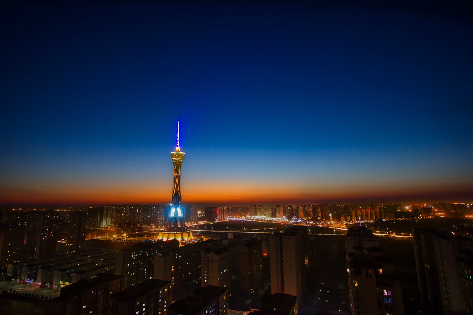 战车轰鸣与孤星闪耀，当德国的绝对节奏撞上久保建英的独舞时空